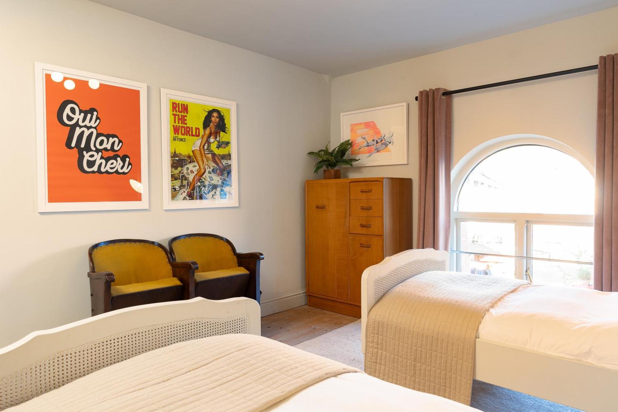 Stylish Seaside Home With King Beds And Parking Скарборо Екстер'єр фото